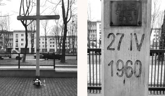 Czarno-biały dyptyk. Na lewym zdjęciu drewniany krzyż przy kościele NSPJ na os. Teatralnym. Na prawym zdjęciu zbliżenie na datę wyrytą na krzyżu "27 IV 1960"